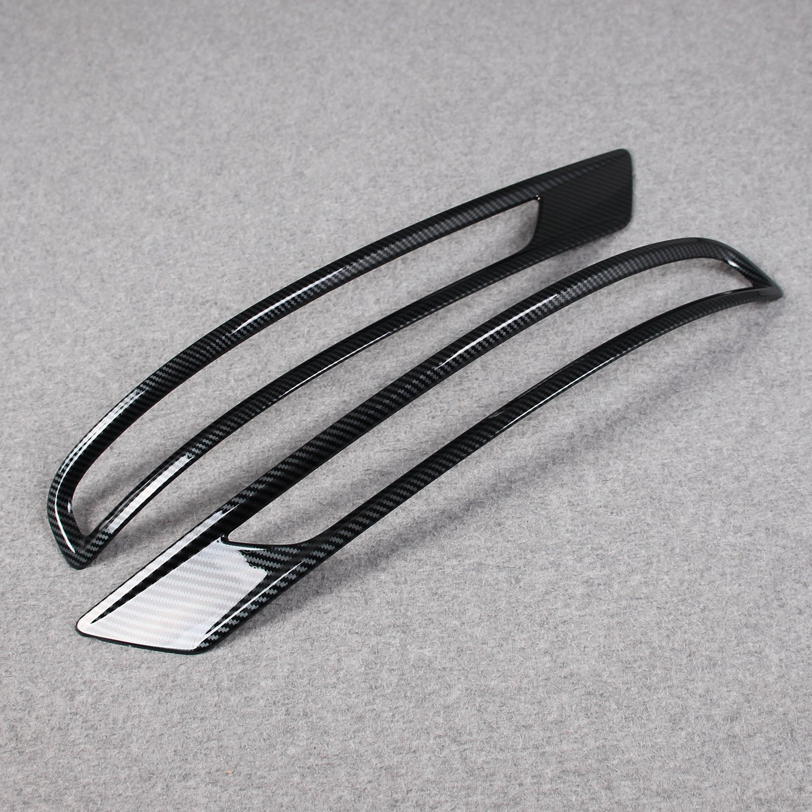 Mitsubishi New Outlander 2022 2023 Rear Fog Light Cover Trims Carbon Fiber Pattern