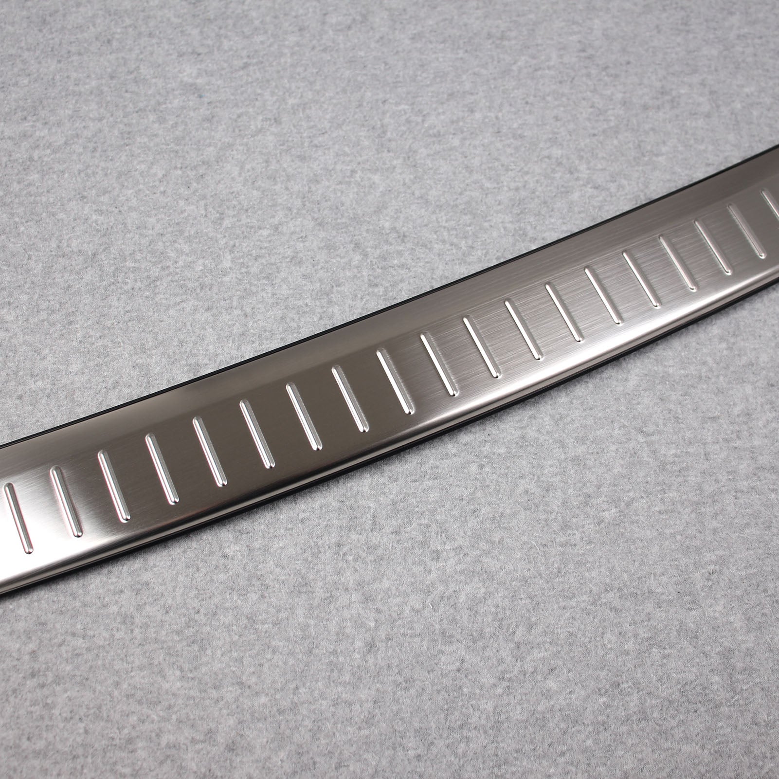 Fit for Nissan Kicks 2024 2023 2022 2021 Rear Outside Bumper Sill Plate Guard Cover Trim