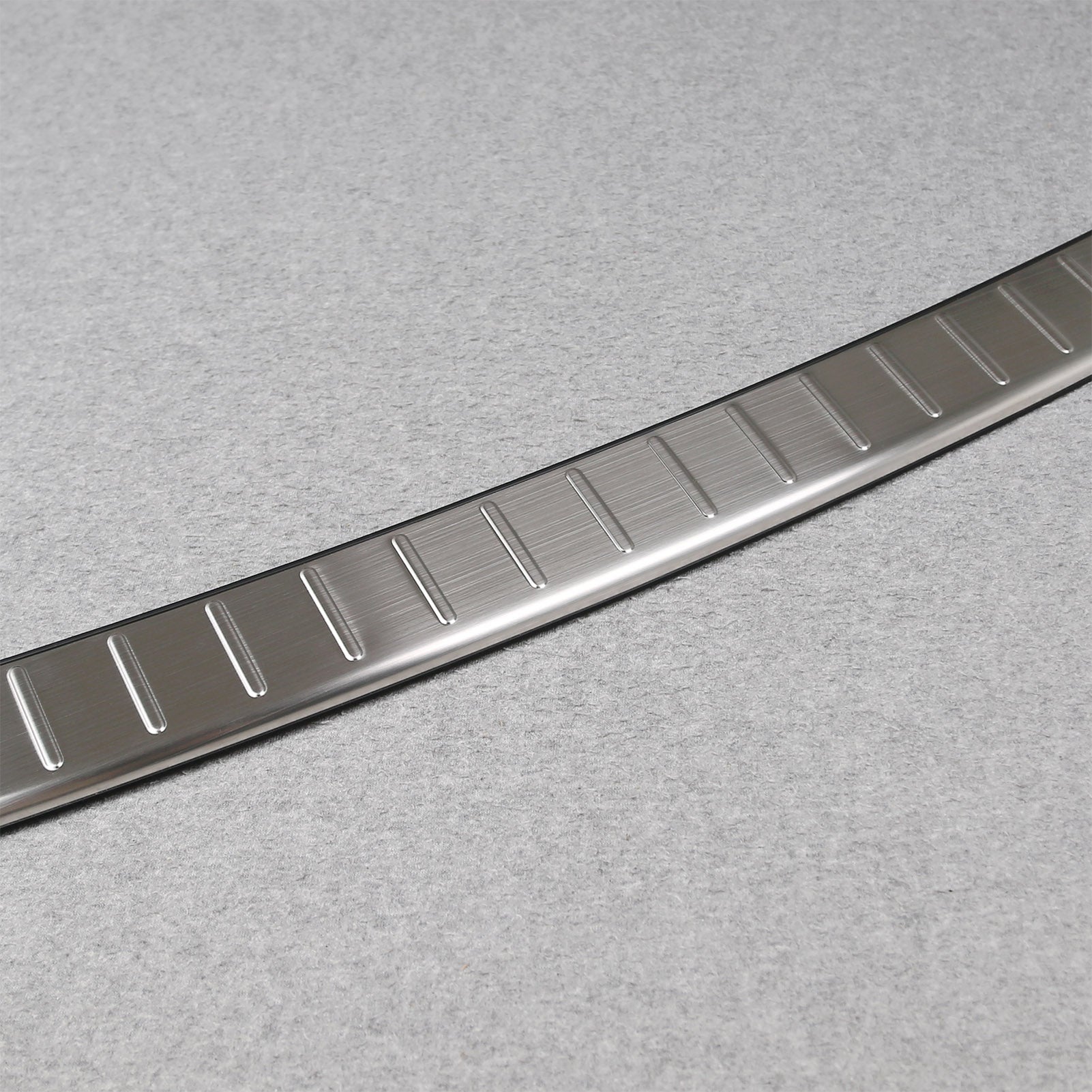 Fit for Jeep New Grand Cherokee 2024 2025 Rear Bumper Sill Plate Guard Cover Trim Stainless Steel