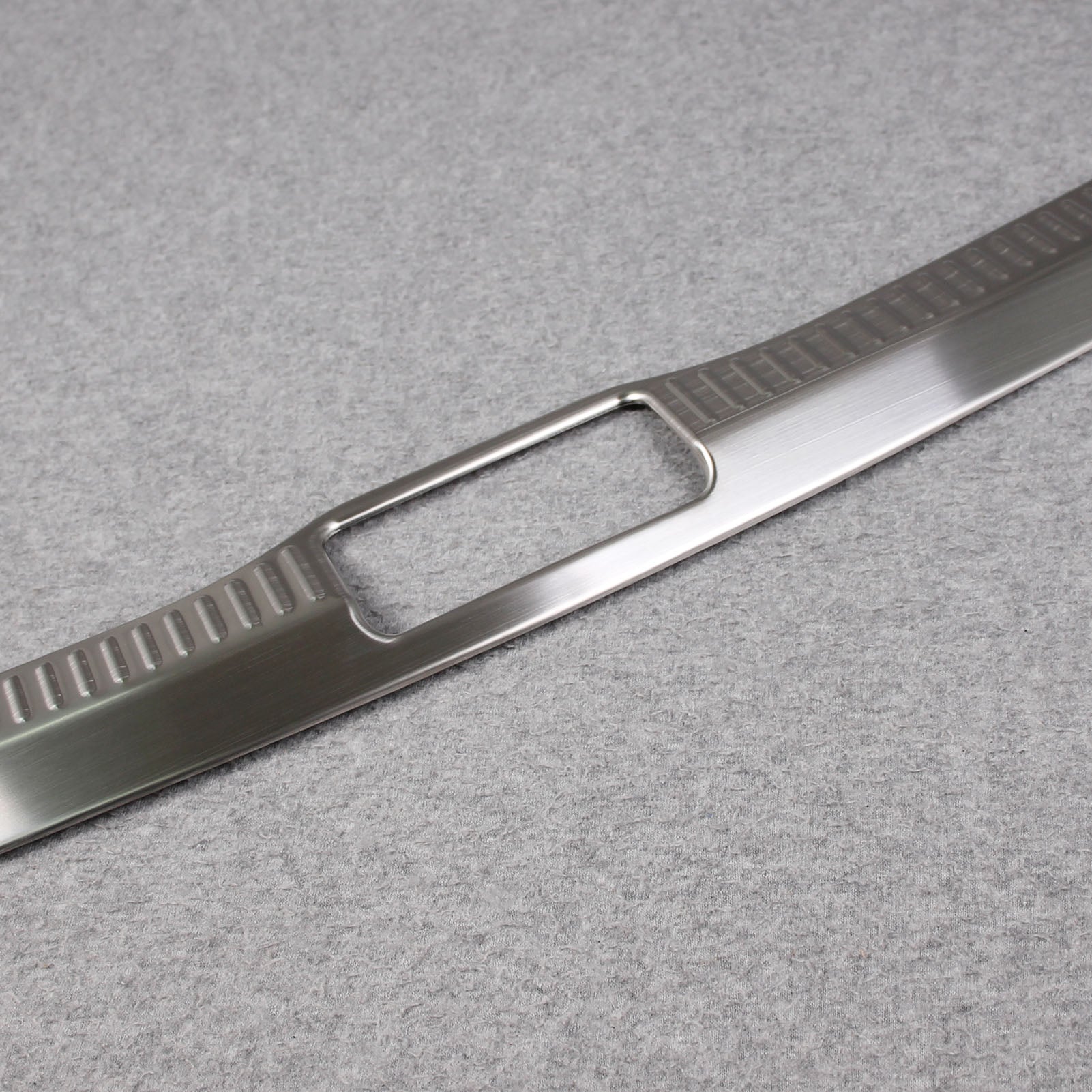 Fit for Toyota Crown 2023 2024 2025 2026 Rear Interior Bumper Sill Plate Guard Cover Trims