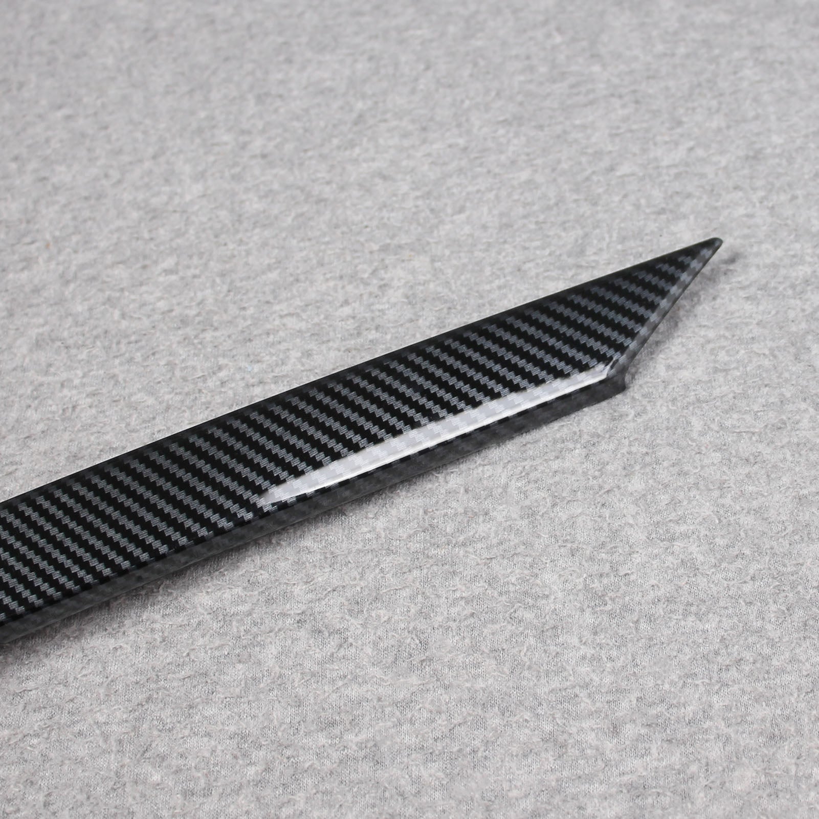 Fit for BMW 5 Series Sedan (G60) 530i 540i 2024 2025 Rear Trunk Lid Tail Gate Bottom Cover Trim Carbon Fiber Pattern