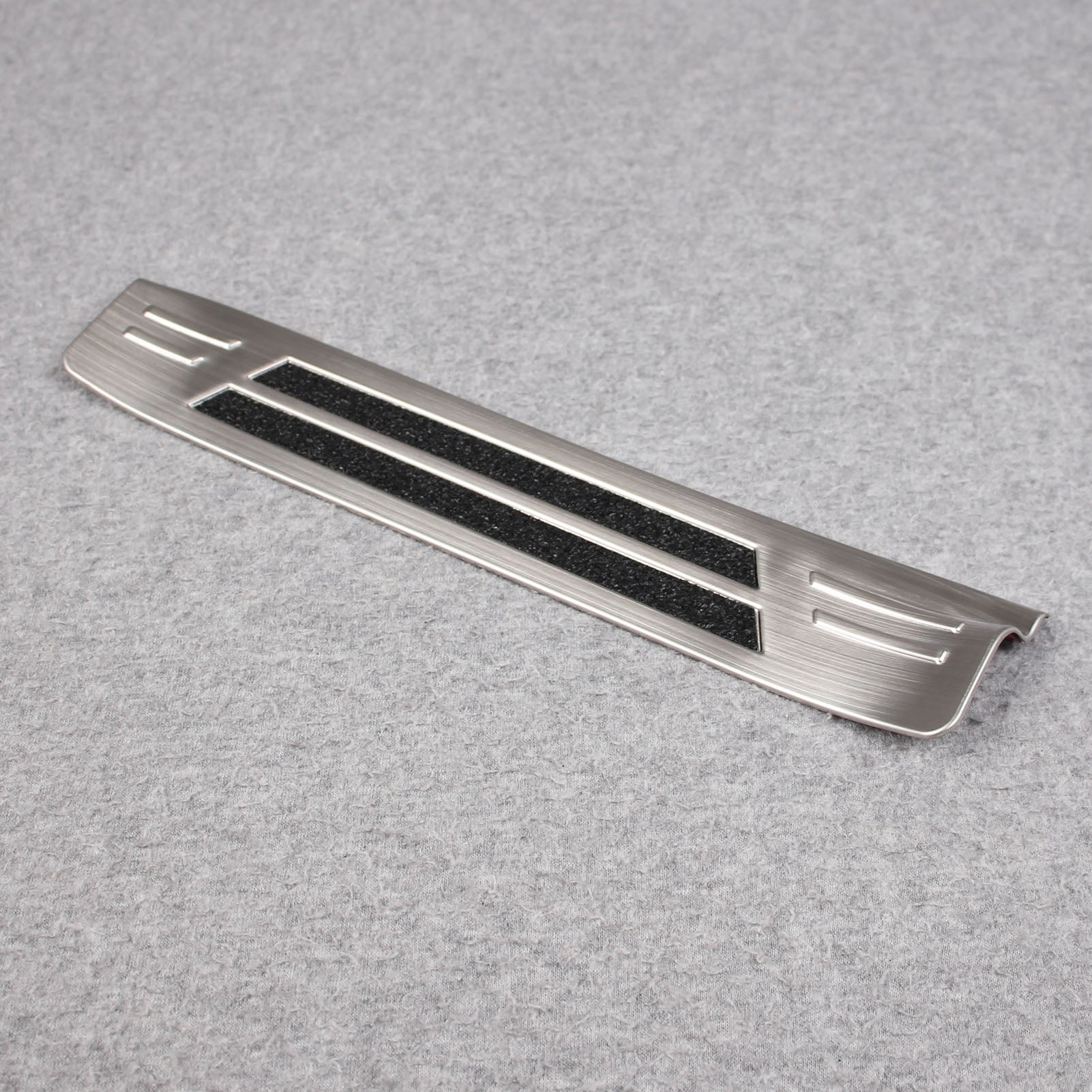 Fit for Subaru New Crosstrek 2024 Outside Door Sill Scuff Plate Guard Cover Trim Sport Style Stainless Steel