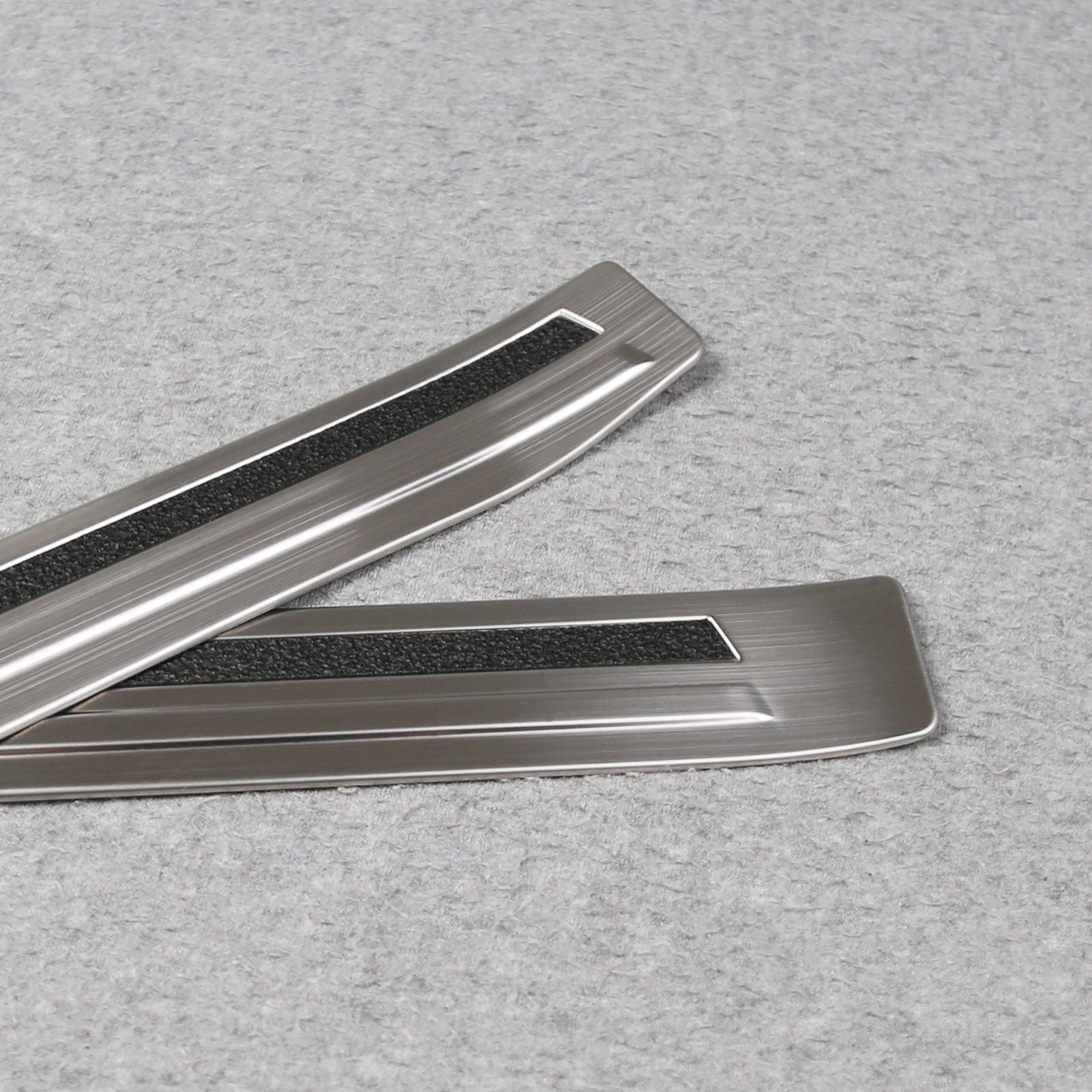 Fit for Nissan New Kicks 2025 Outside Door Sill Scuff Plate Guard Cover Trims Stainless Steel