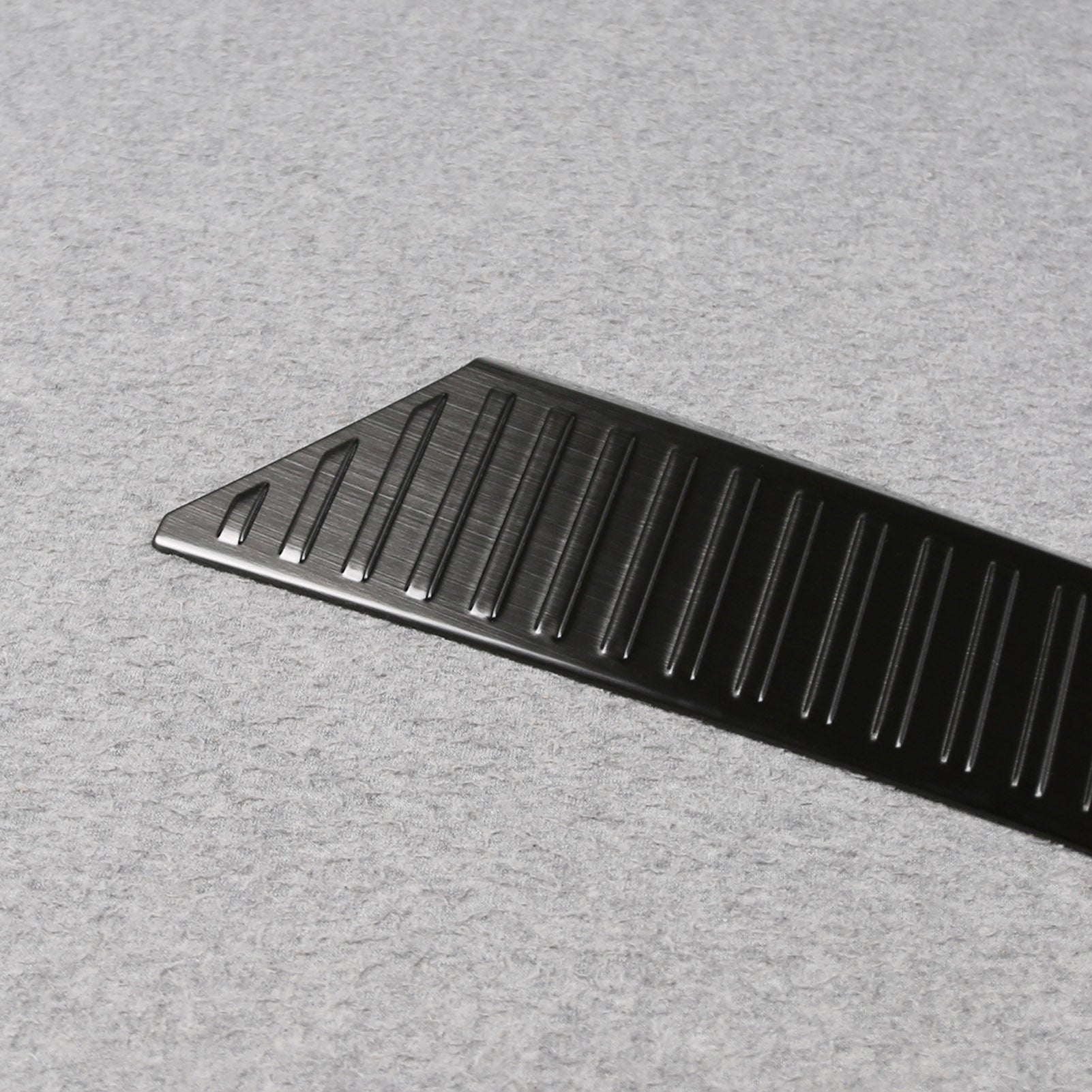 Fit for Subaru New Forester 2025 Rear Inside Bumper Sill Plate Guard Cover Trim Stainless Steel