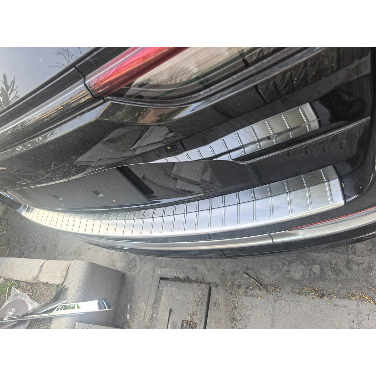 Fit for Jeep New Grand Cherokee 2024 2025 Rear Bumper Sill Plate Guard Cover Trim Stainless Steel