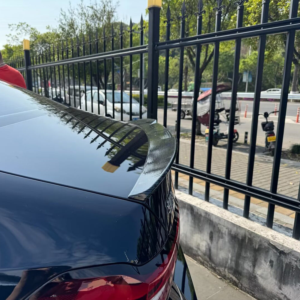 Fit for BMW 5 Series Sedan (G60) 530i 540i 2024 2025 Rear Trunk Wing Spoiler Cover Trim ABS Carbon Fiber Pattern