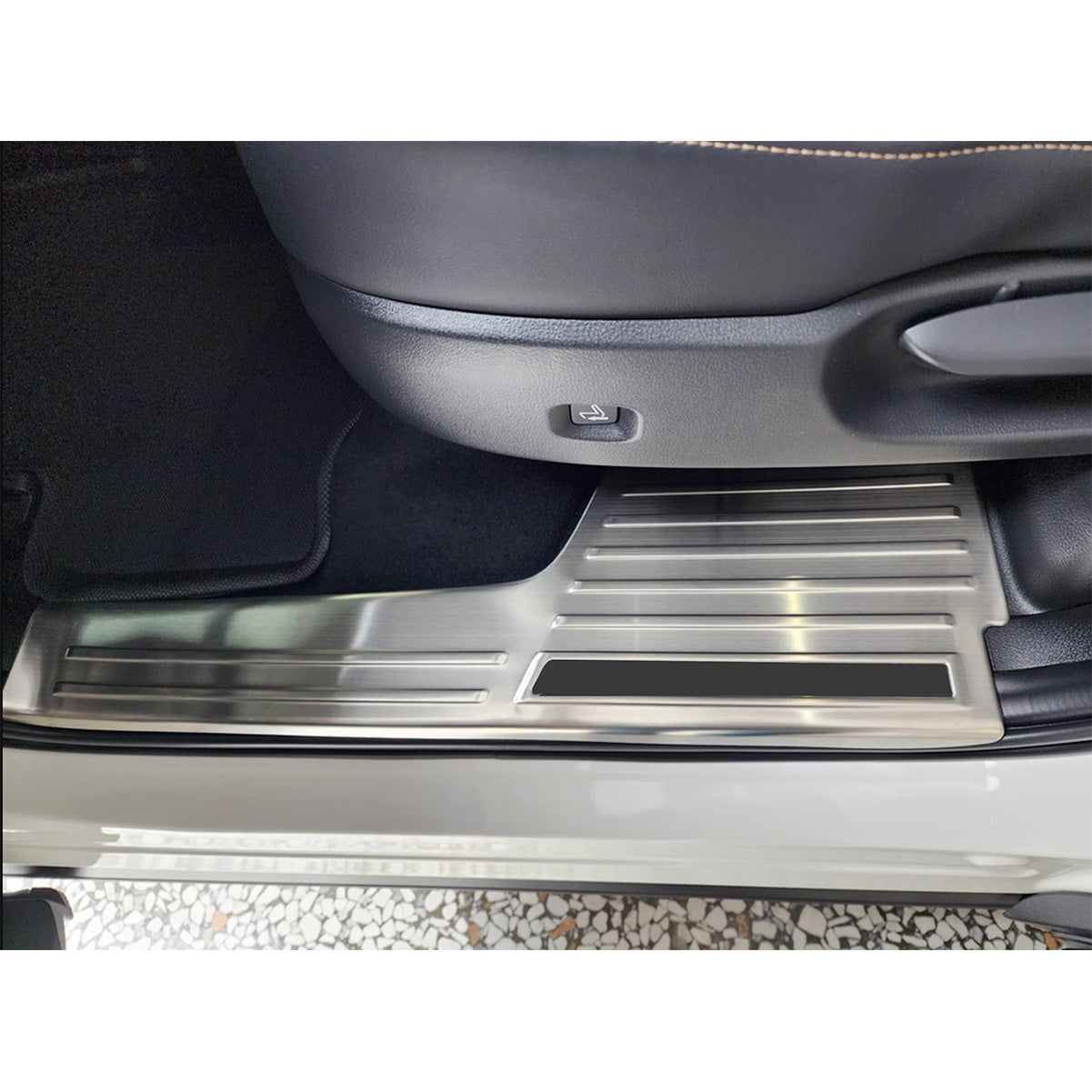 Fit for Mazda New CX-70 2025 2026 Inside Door Sill Scuff Plate Guard Cover Trims Stainless Steel