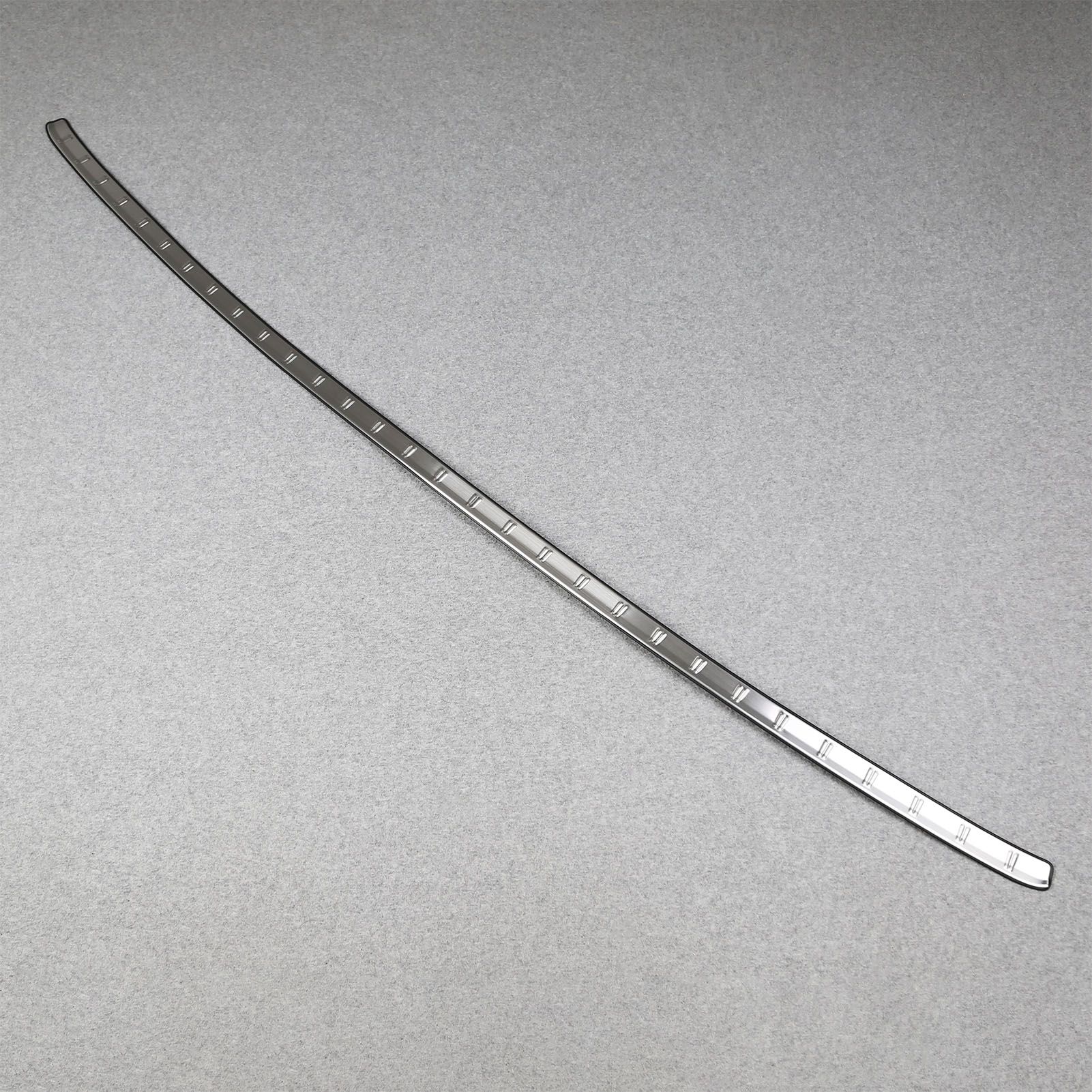 Fit for Toyota New Grand Highlander 2024 2025 2026 Rear Outside Bumper Sill Plate Guard Cover Trim Stainless Steel