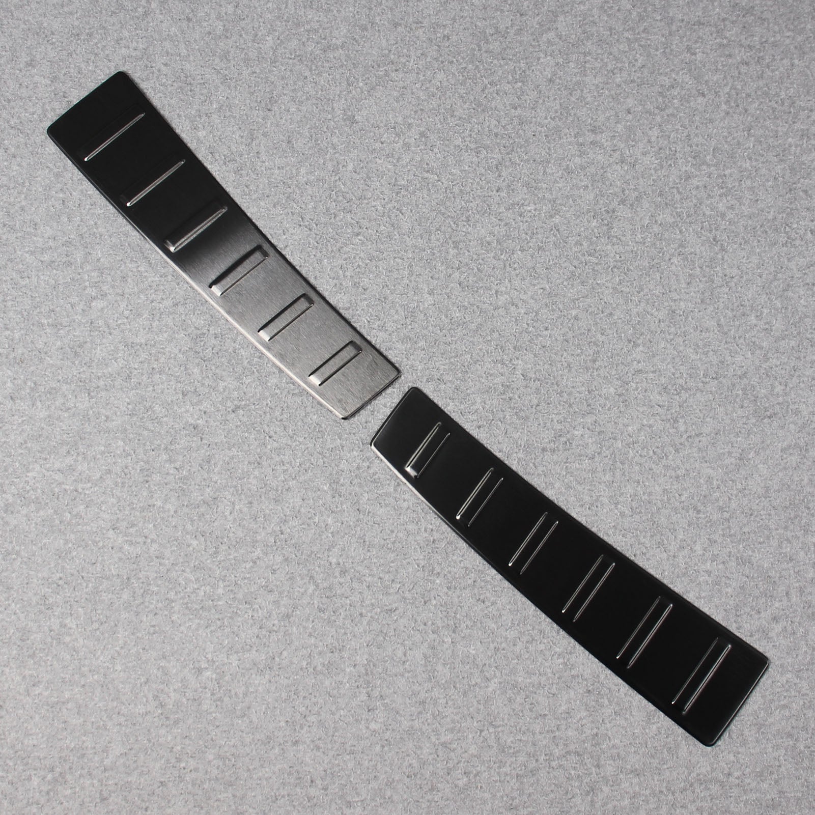 Fit for Mitsubishi New Outlander 2022 2023 Rear Inside Bumper Protector Guard Cargo Scuff Plate Cover Trim