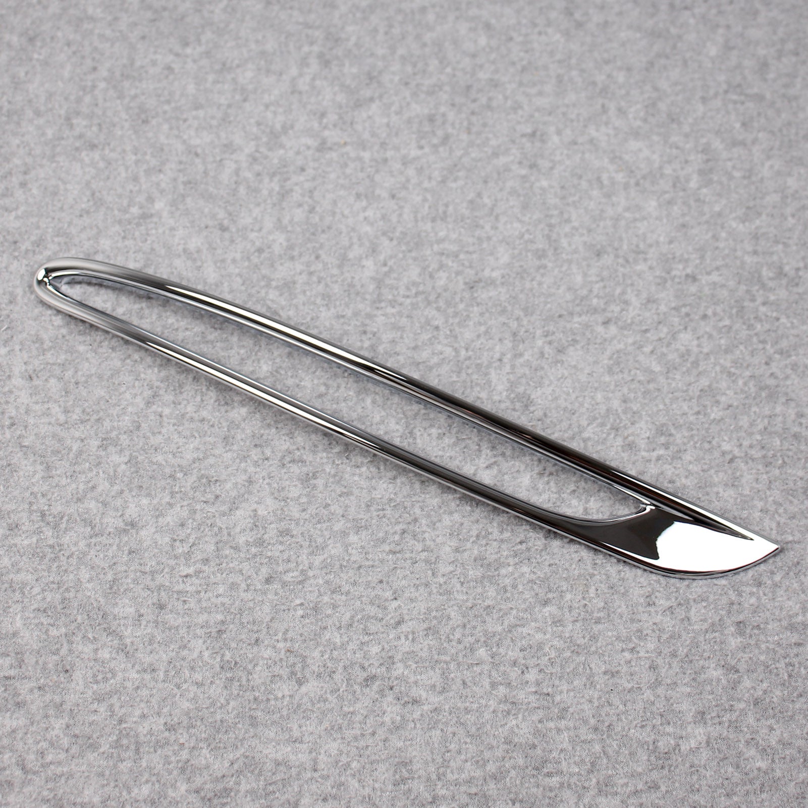 Fit for Mercedes-Benz 2022 2023 C-Class C300 C200 C220d AMG Chrome Rear Fog Light Lamp Cover Trim