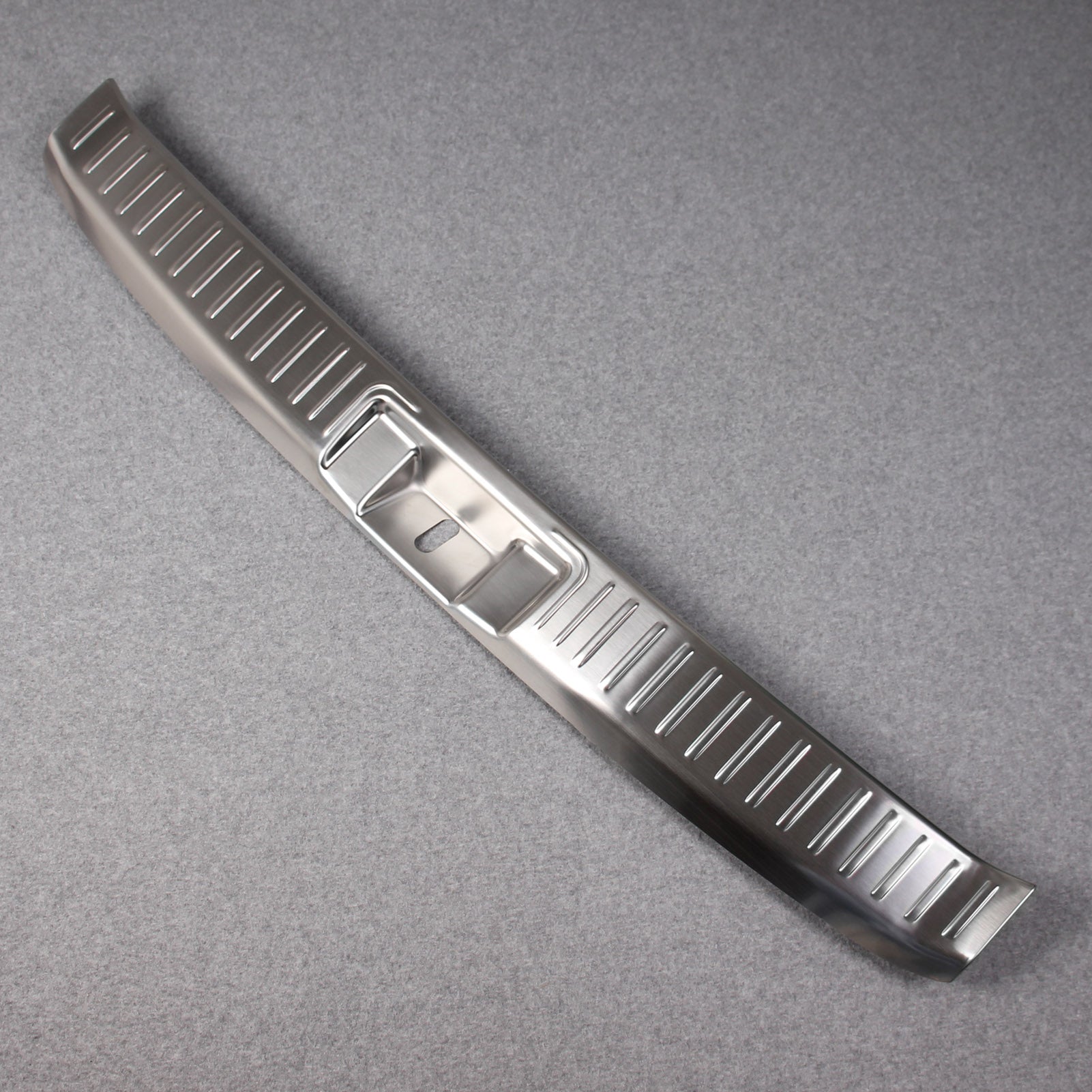 Fit for Toyota New Highlander 2020 2021 2022 Rear Inside Bumper Sill Plate Guard Cover Trim Stainless Steel