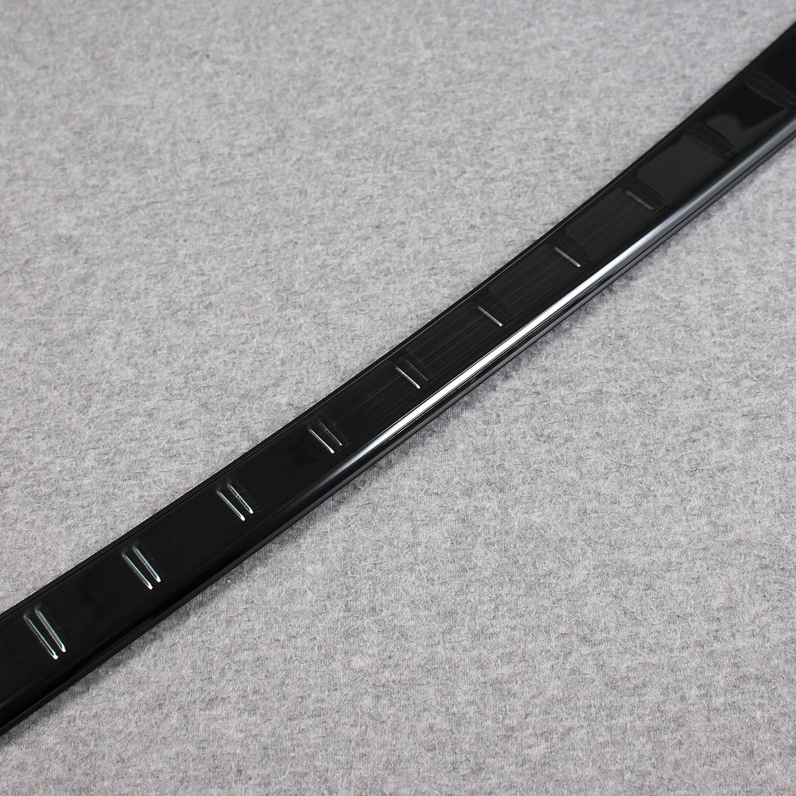  Lexus New RX RX350 RX350h RX500h F Sport 2023 Rear Outside Bumper Sill Plate Guard Cover Trim