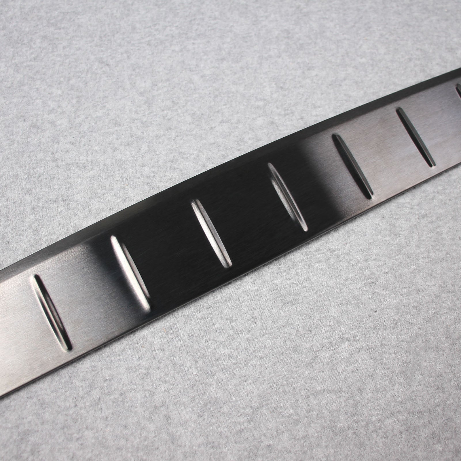 Fit for Toyota 2021 2022 Sienna Rear Outside Bumper Sill Plate Guard Cover Trim Stainless Steel