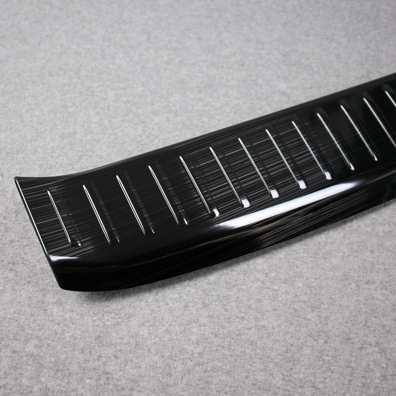 Fit for Toyota New Highlander 2020 2021 2022 Rear Inside Bumper Sill Plate Guard Cover Trim Stainless Steel