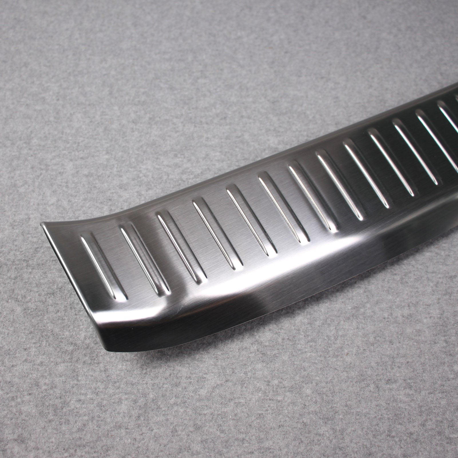 Fit for Toyota New Highlander 2020 2021 2022 Rear Inside Bumper Sill Plate Guard Cover Trim Stainless Steel