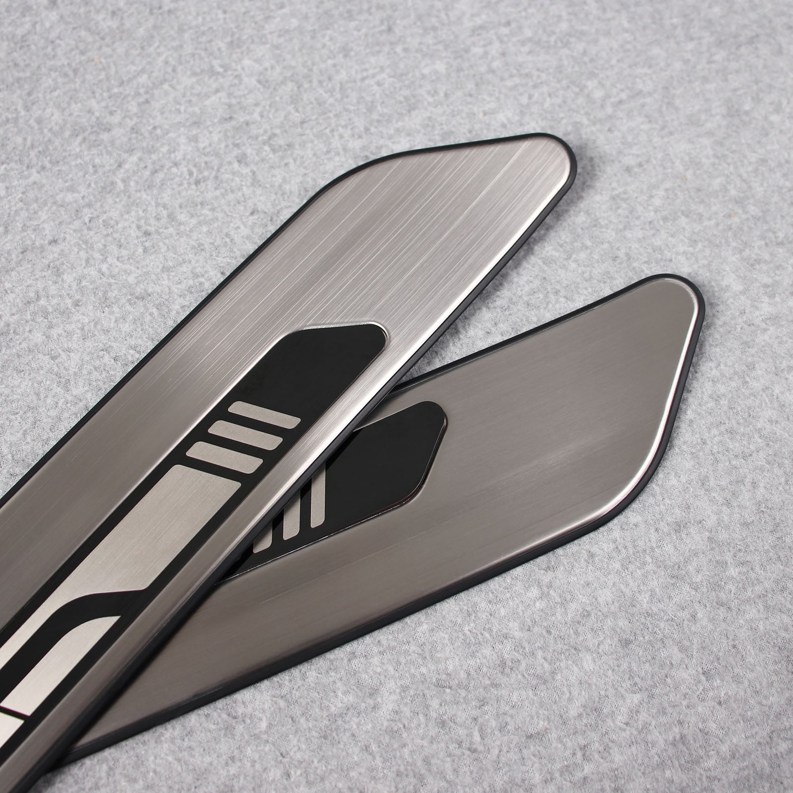 Fit for Toyota 2021 2022 Sienna Outside Door Sill Scuff Plate Guard Cover Trim Stainless Steel