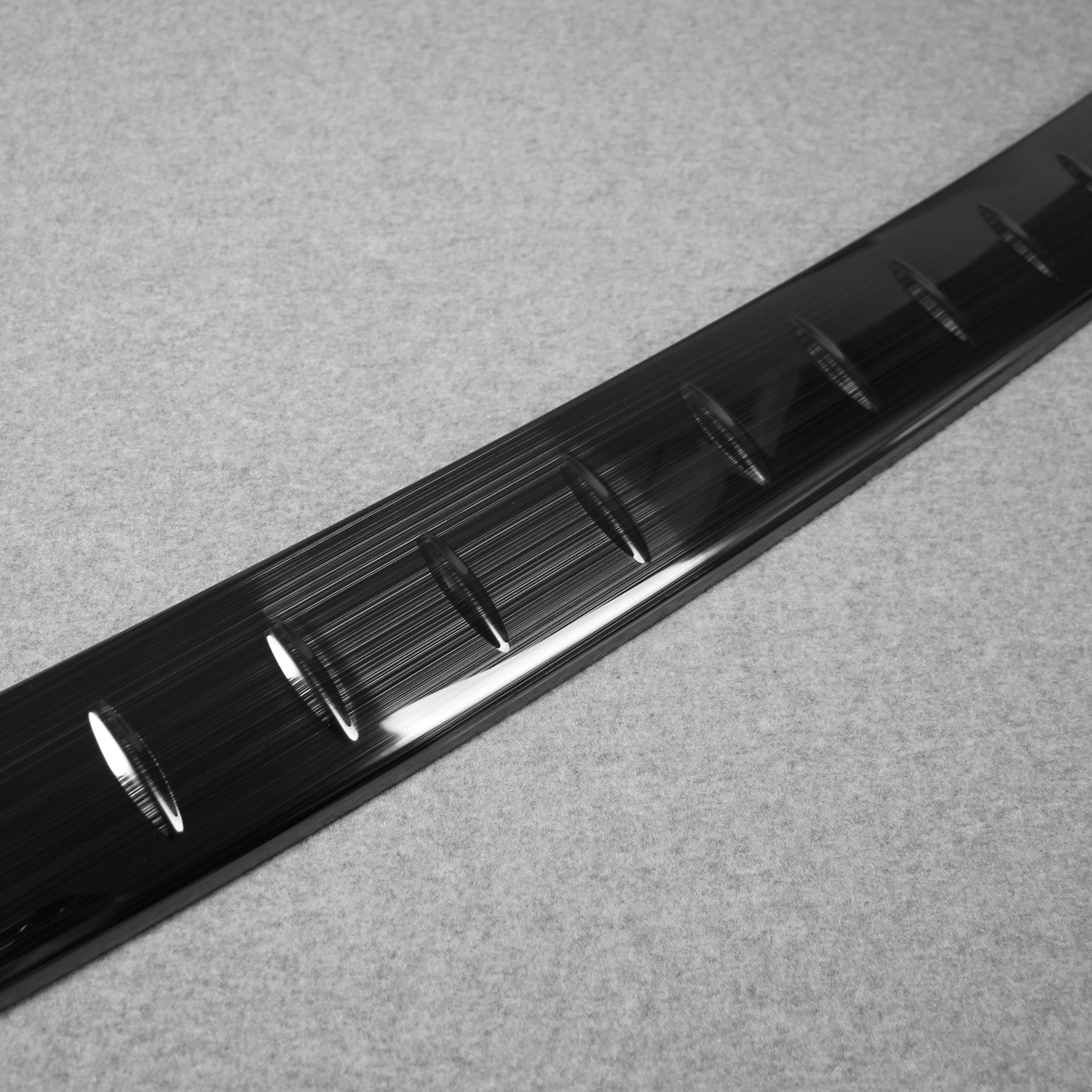 Fit for Toyota New Highlander 2020 2021 2022 Rear Outside Bumper Sill Plate Guard Cover Trim