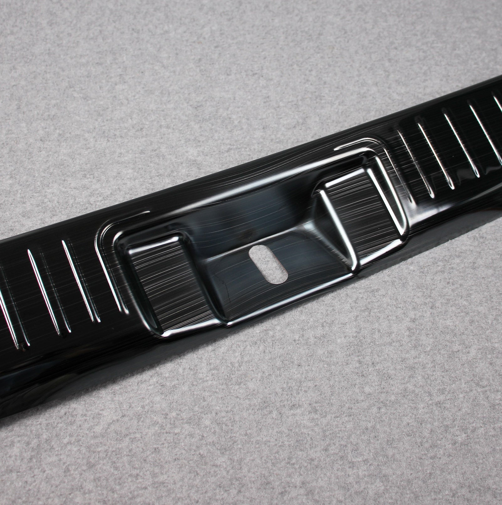 Fit for Toyota New Highlander 2020 2021 2022 Rear Inside Bumper Sill Plate Guard Cover Trim Stainless Steel