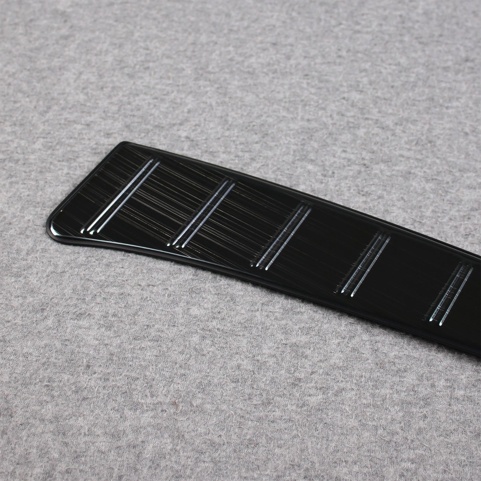  Lexus New RX RX350 RX350h RX500h F Sport 2023 Rear Outside Bumper Sill Plate Guard Cover Trim