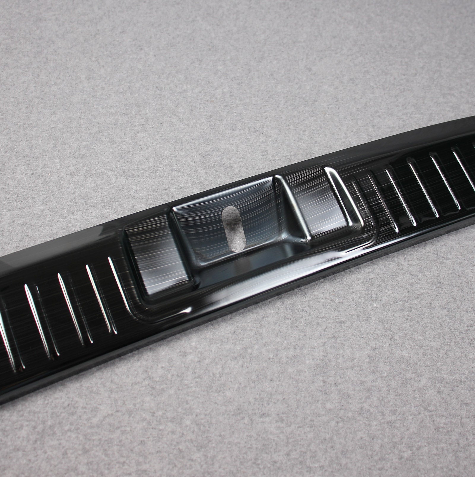 Fit for Toyota New Highlander 2020 2021 2022 Rear Inside Bumper Sill Plate Guard Cover Trim Stainless Steel