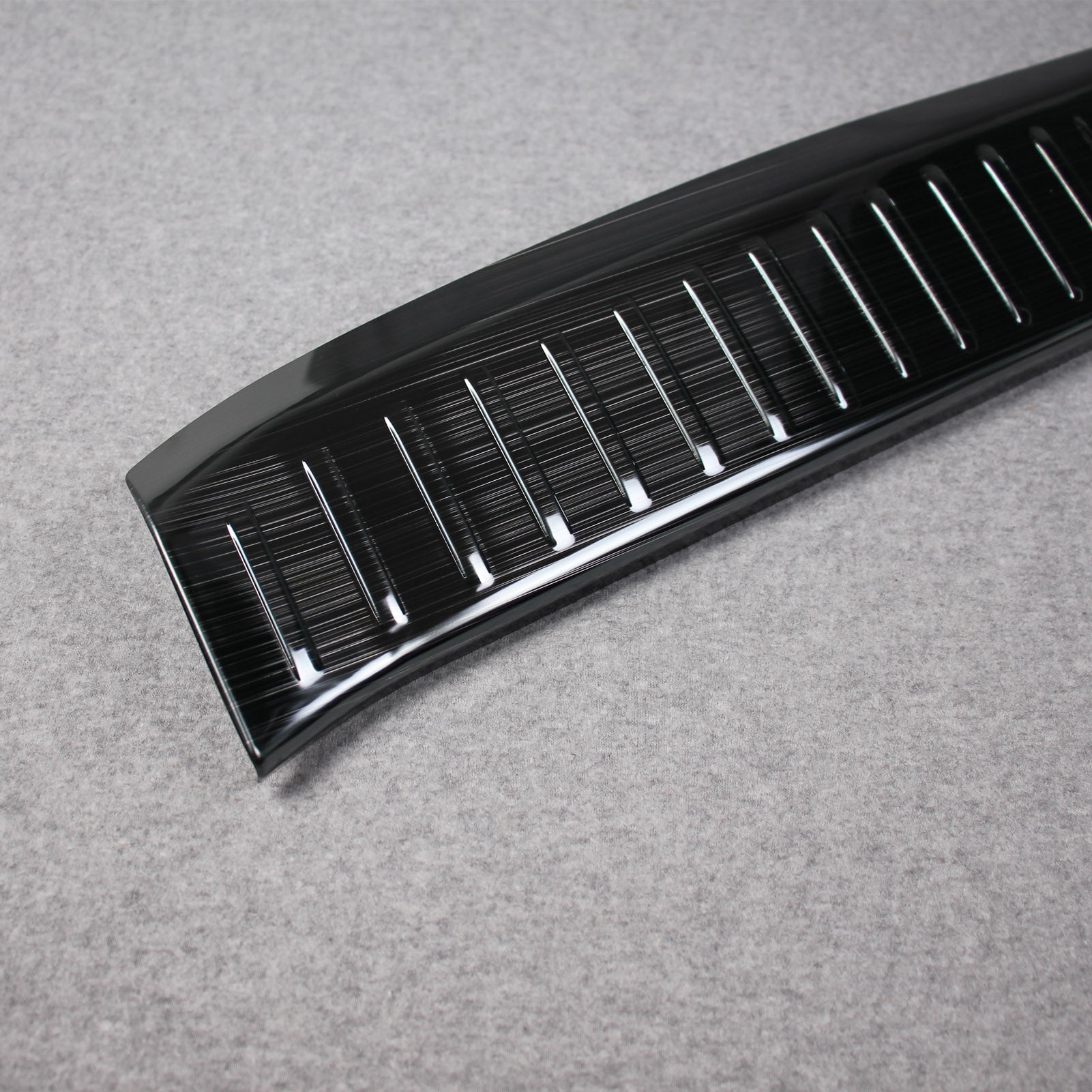 Fit for Toyota New Highlander 2020 2021 2022 Rear Inside Bumper Sill Plate Guard Cover Trim Stainless Steel