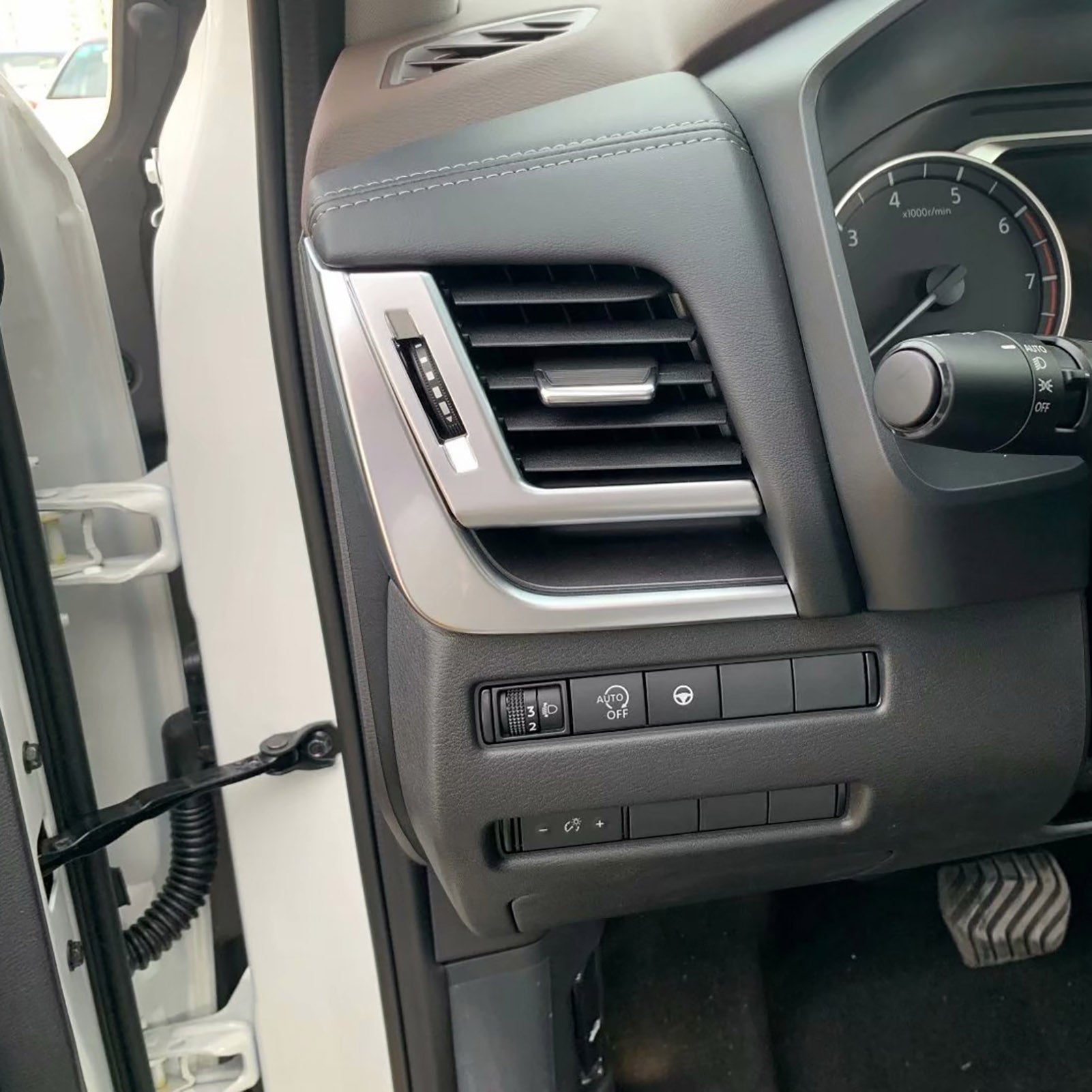 Fit for Nissan Rogue 2021 Interior Front Side Air Condition Vent Outlet Cover Trim ABS