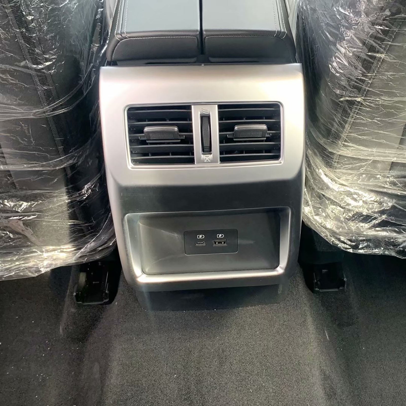 Fit for Nissan New Rogue 2021 Interior Rear Seat Air Condition Vent Outlet Cover Trim