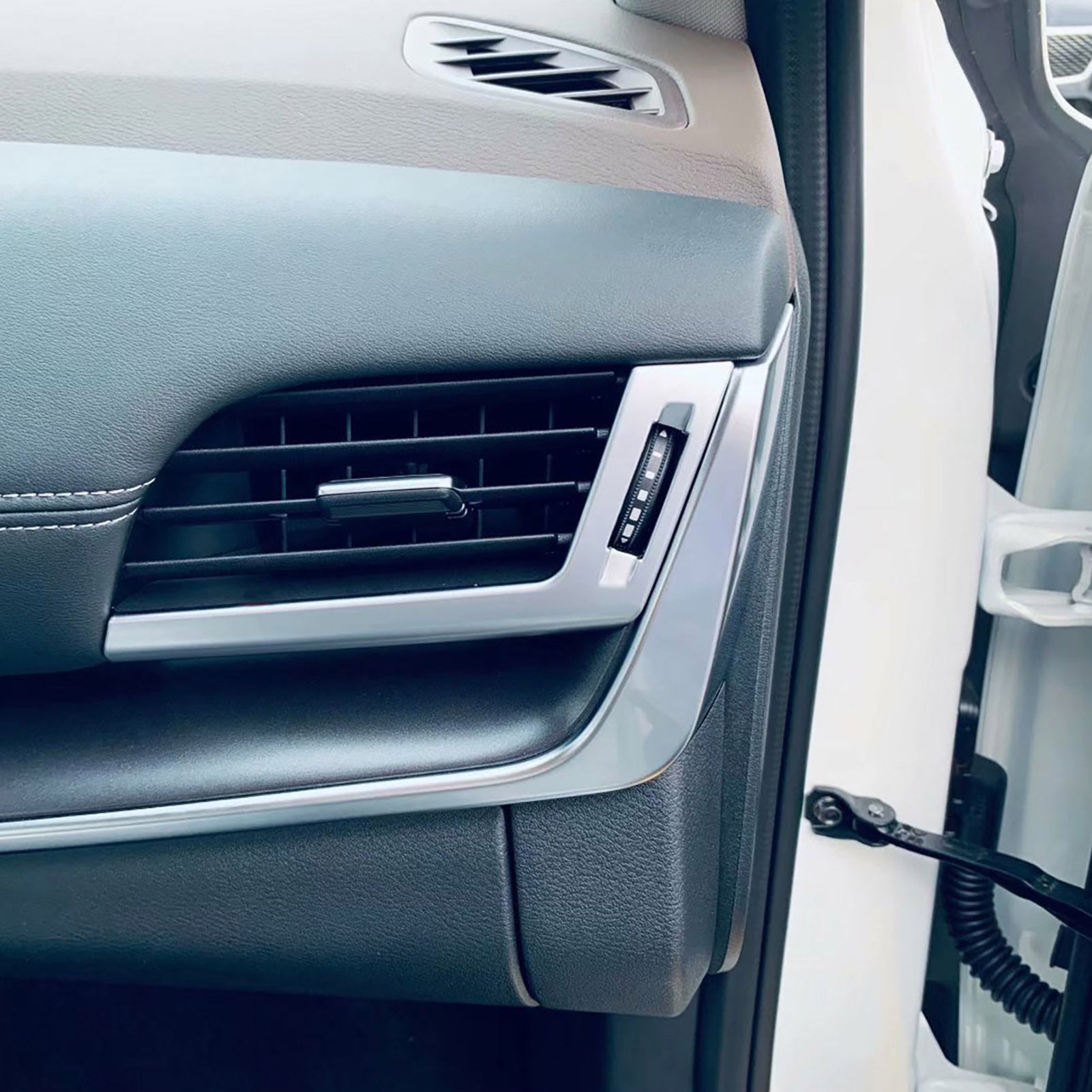 Fit for Nissan Rogue 2021 Interior Front Side Air Condition Vent Outlet Cover Trim ABS