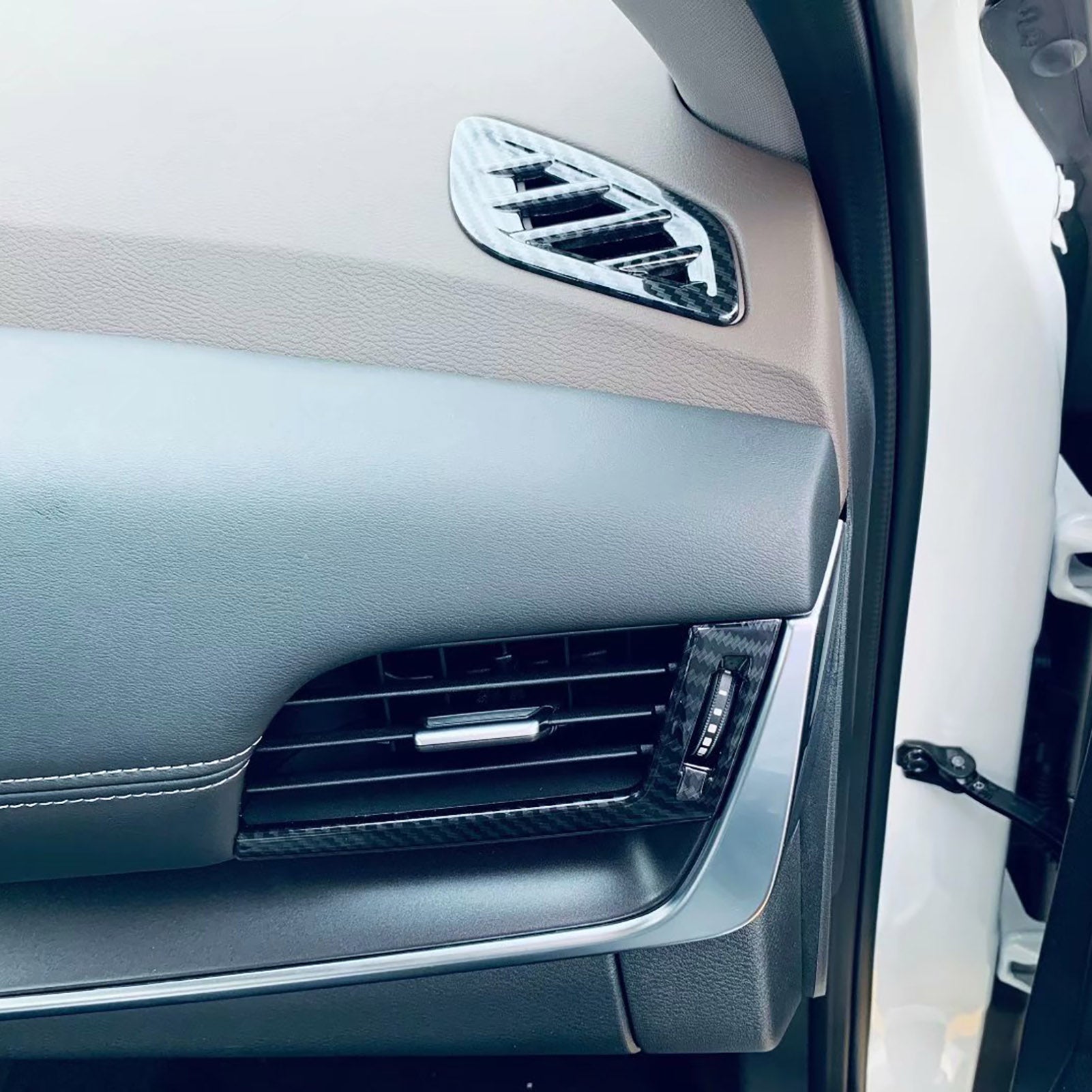 Fit for Nissan New Rogue 2021 Interior Front Upper Air Condition Vent Outlet Cover Trims